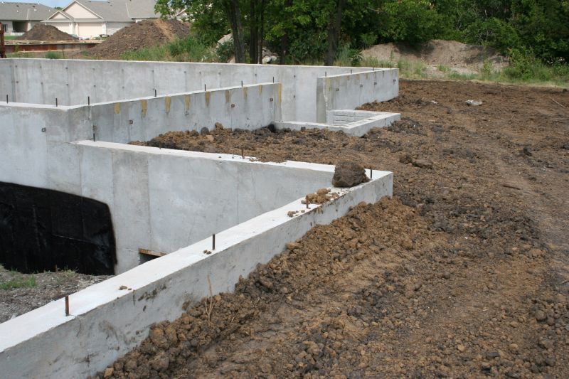 Foundation Wall Pouring in Valrico, FL
